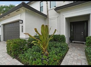 3-bedroom Single-Family Home — 6215 OCEANAIRE Way, Lake Worth, 33467