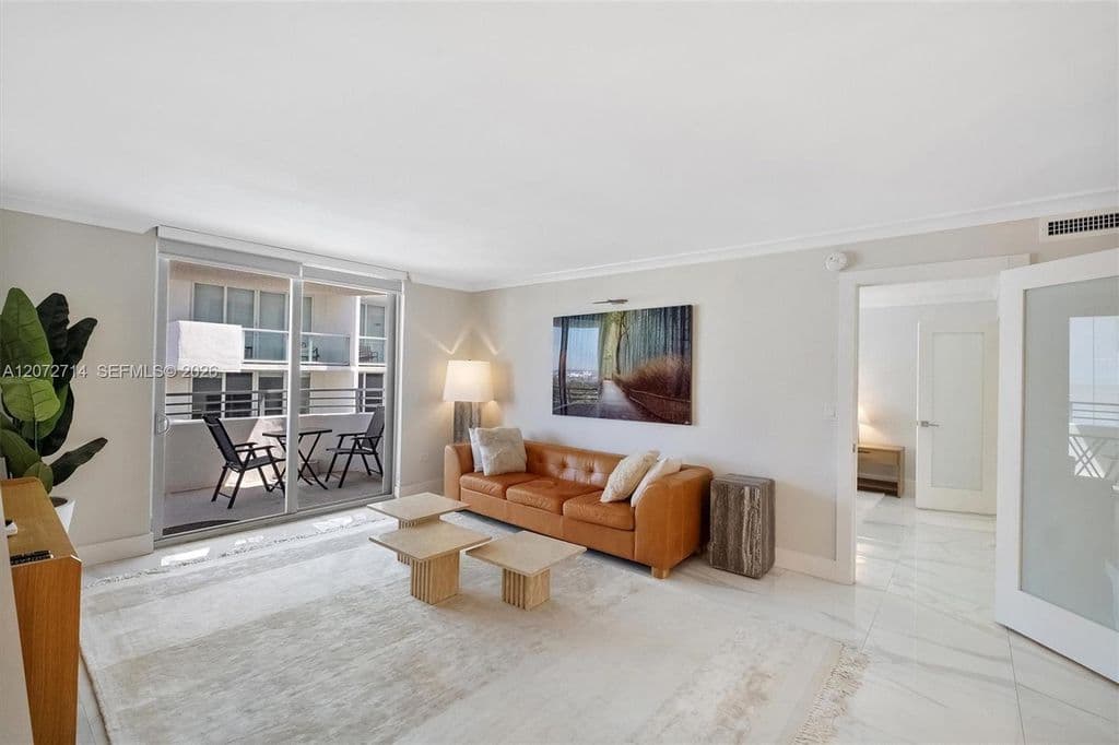 2+1 Condo — 5555 Collins Ave APT 16B