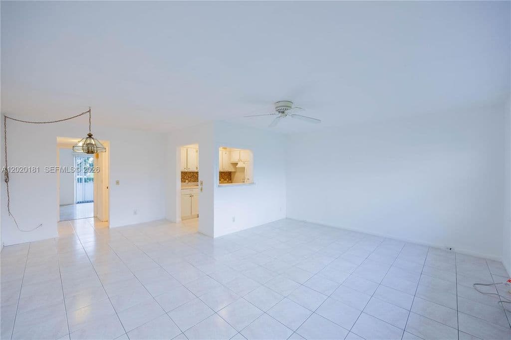 1-bedroom Condo — 303 Preston E #303-H