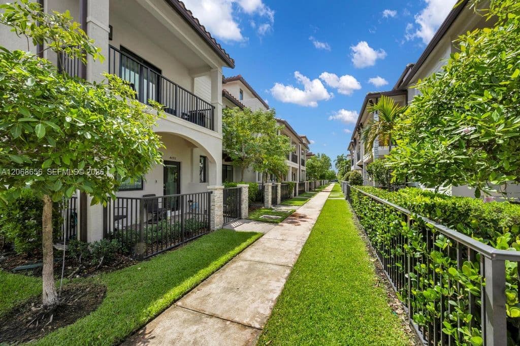 3-bedroom Property — 4691 NW 83rd Pkwy