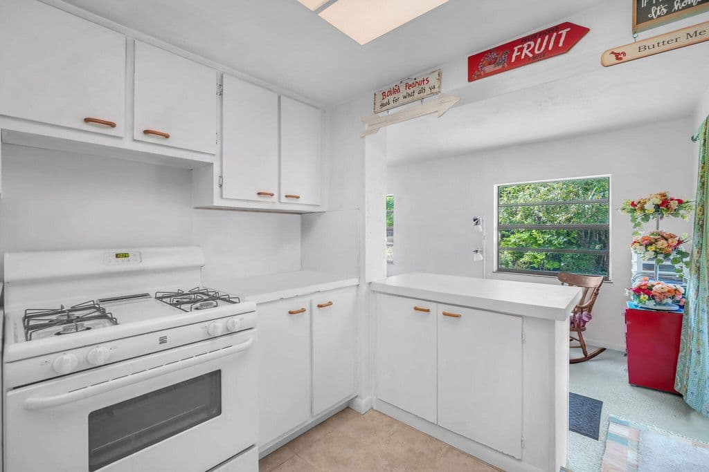 2+1 Müstakil ev — 8380 NW 28TH Street