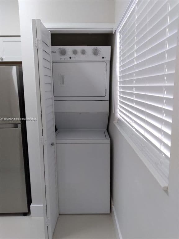 3-bedroom Property — 1851 NW 96th Ter #6B