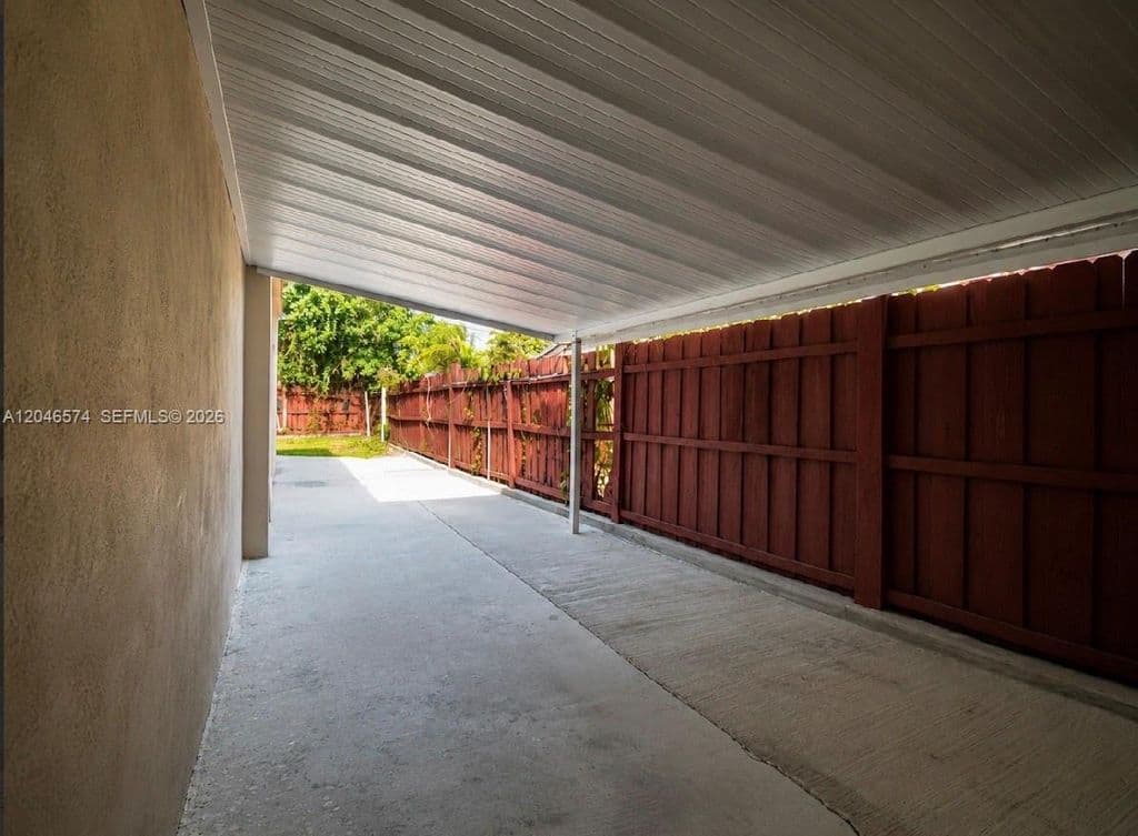 3-bedroom Single-Family Home — 620 NW 182nd Ter