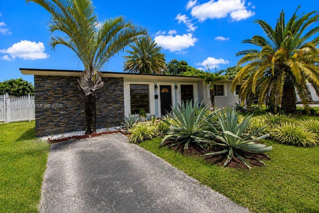 3-bedroom Single-Family Home — 5865 W 13th Ave