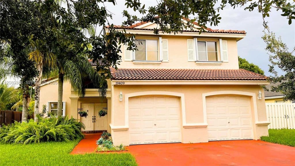 4+1 Müstakil ev — 19409 NW 24th Pl
