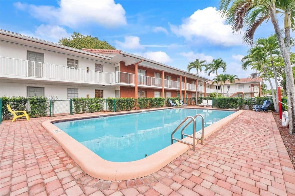 2-bedroom Condo — 3100 Coral Springs Dr APT 1H