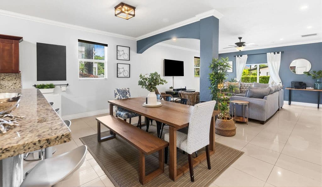 4+1 Müstakil ev — 1500 SW 20th Street