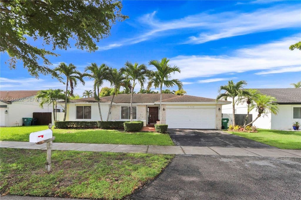 3+1 Müstakil ev — 12730 SW 119th St