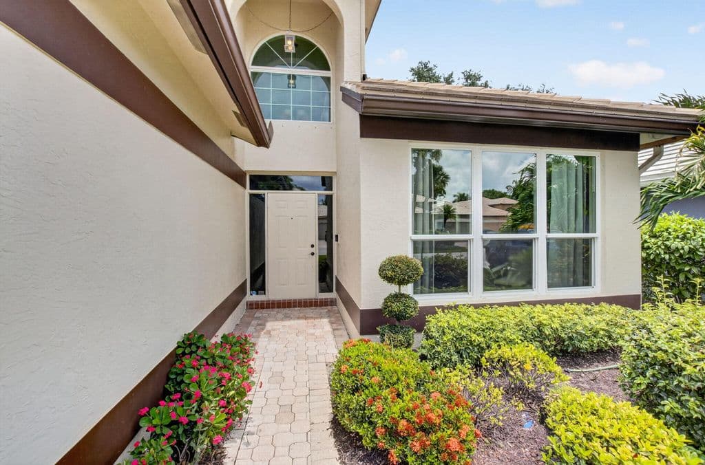 4-bedroom Single-Family Home — 13494 Carrick Green Court