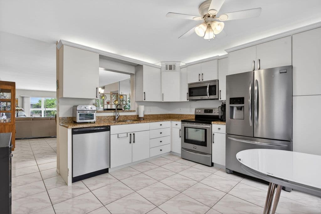 2-bedroom Condo — 3202 Portofino Pt #O3