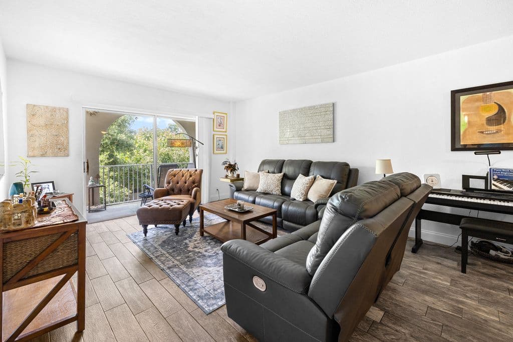 2-bedroom Condo — 250 NE 20th Street #3210