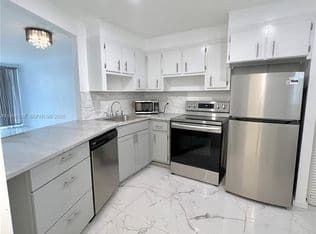 1-bedroom Condo — 1710 NE 191st St APT 307-3, Miami, 33179