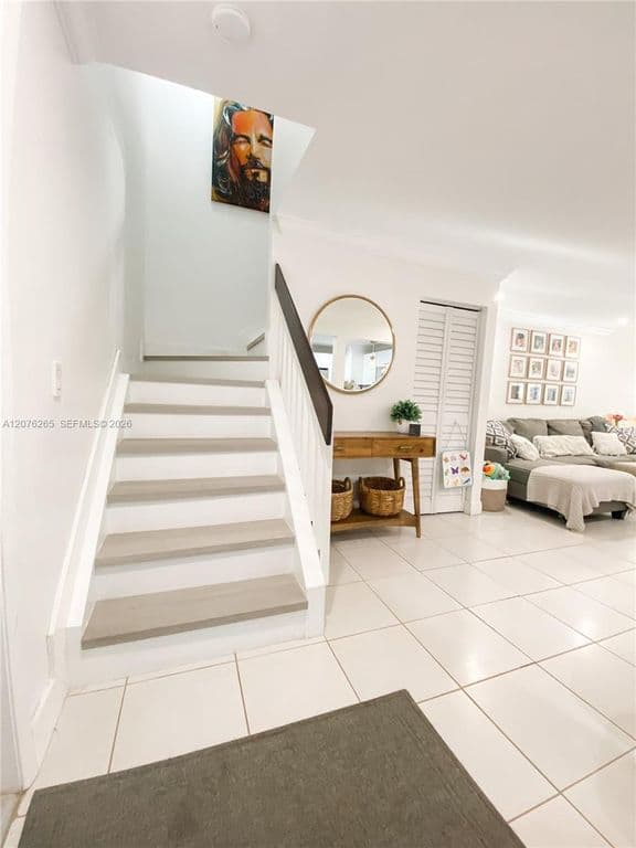 3+1 Mülk — 10050 SW 137th Ct