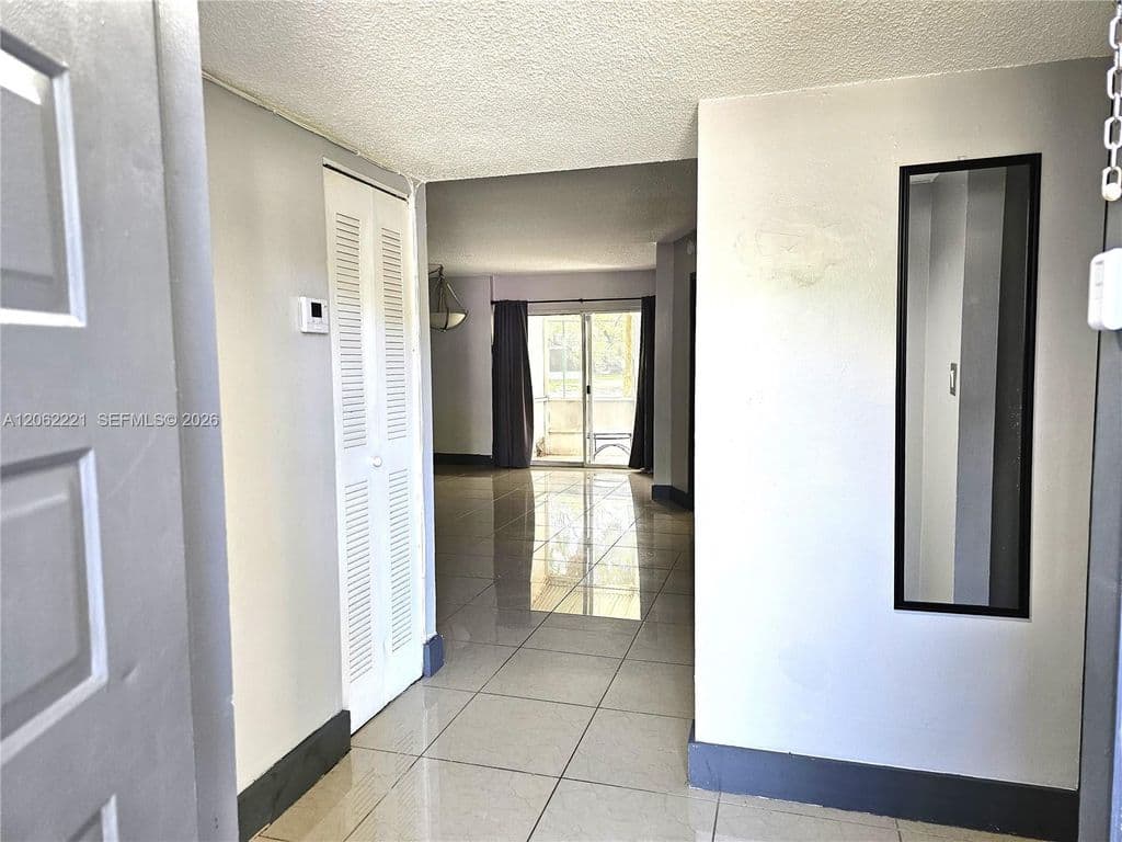 2+1 Condo — 13904 SW 91st Ter #13904