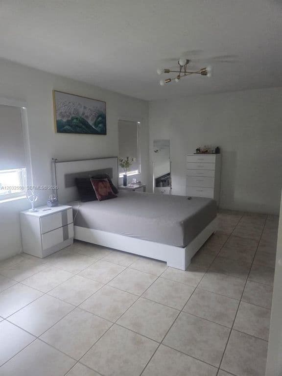 3-bedroom Single-Family Home — 11871 SW 123rd Pl