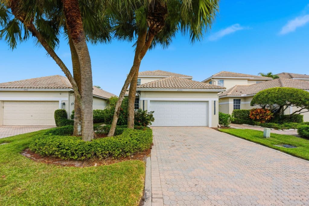 4+1 Müstakil ev — 2495 NW 66th Drive