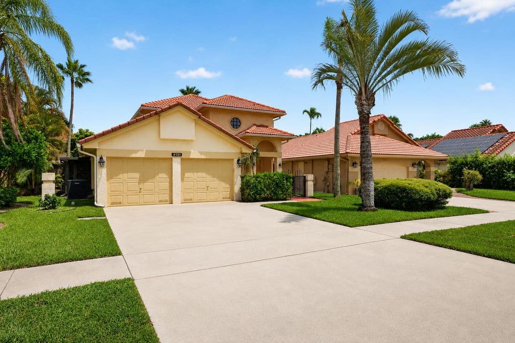 3+1 Müstakil ev — 4131 NW 5TH Drive
