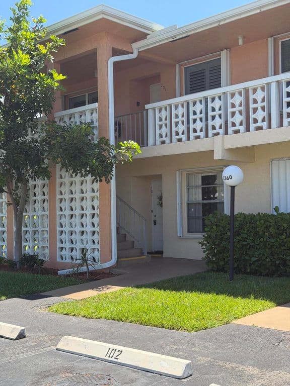 2-bedroom Condo — 1360 NW 19th Terrace #101