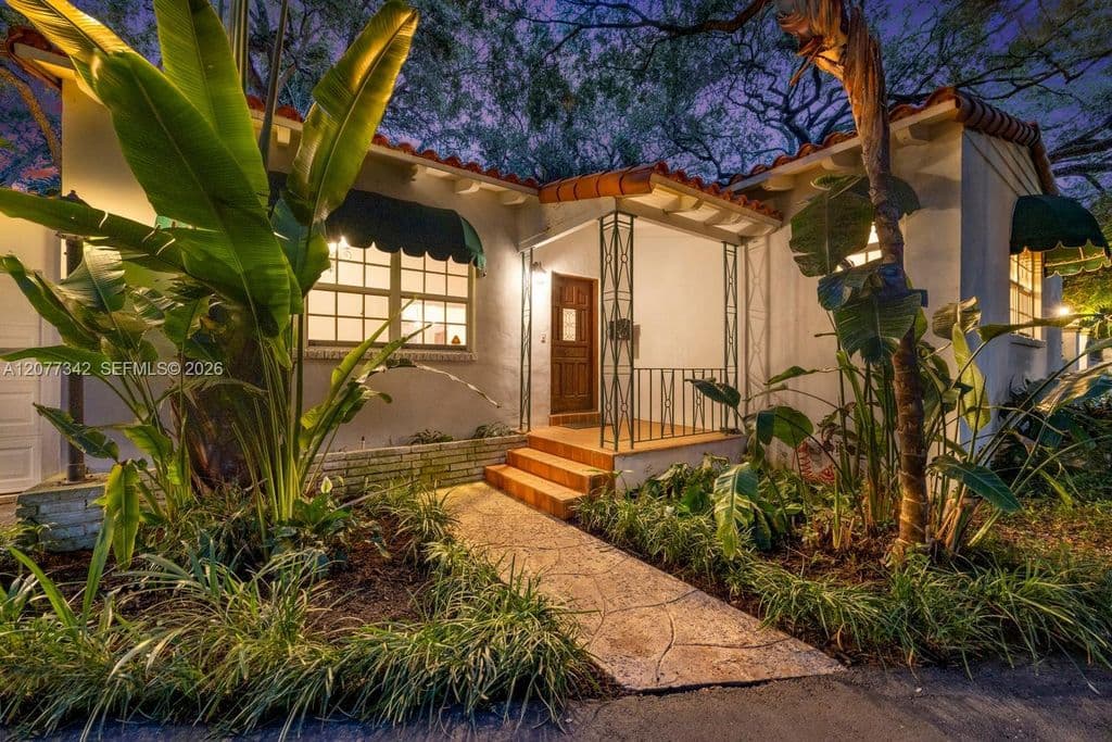 3+1 Müstakil ev — 5111 Maggiore St