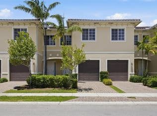 3-bedroom Townhouse — 2664 SW 81st Ter #2666, Hollywood, 33025
