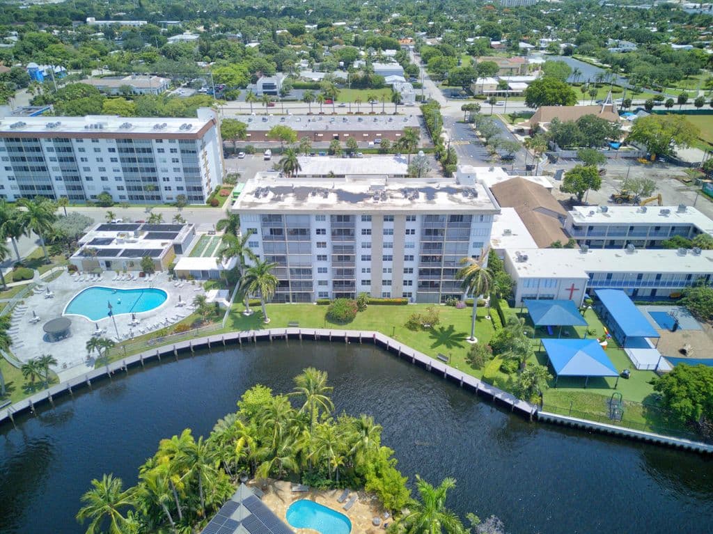 2-bedroom Property — 3010 NE 16th Avenue #502