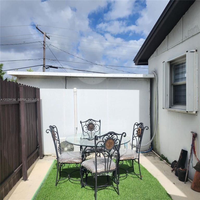 4-bedroom Single-Family Home — 21200 NW 29th Ave