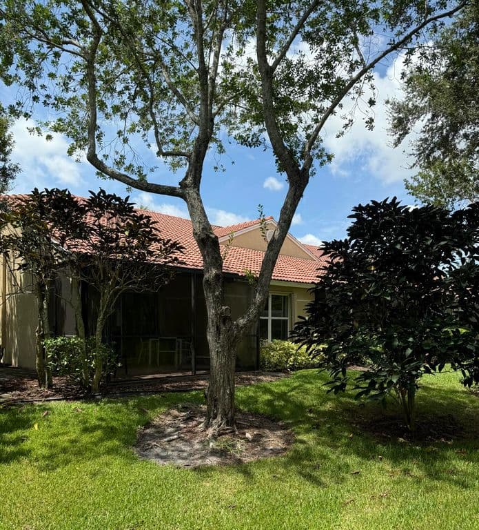 3+1 Müstakil ev — 5145 TOSCANA Trail