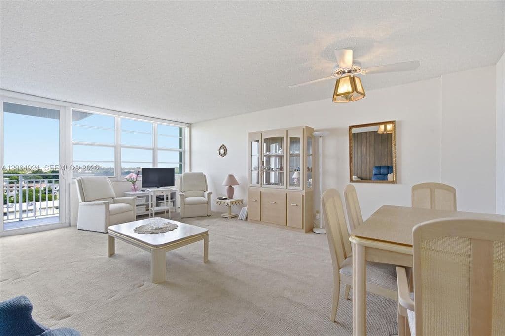 1+1 Condo — 2100 Sans Souci Blvd #A710