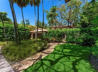 4-bedroom Single-Family Home — 6121 La Gorce Dr, Miami Beach, 33140