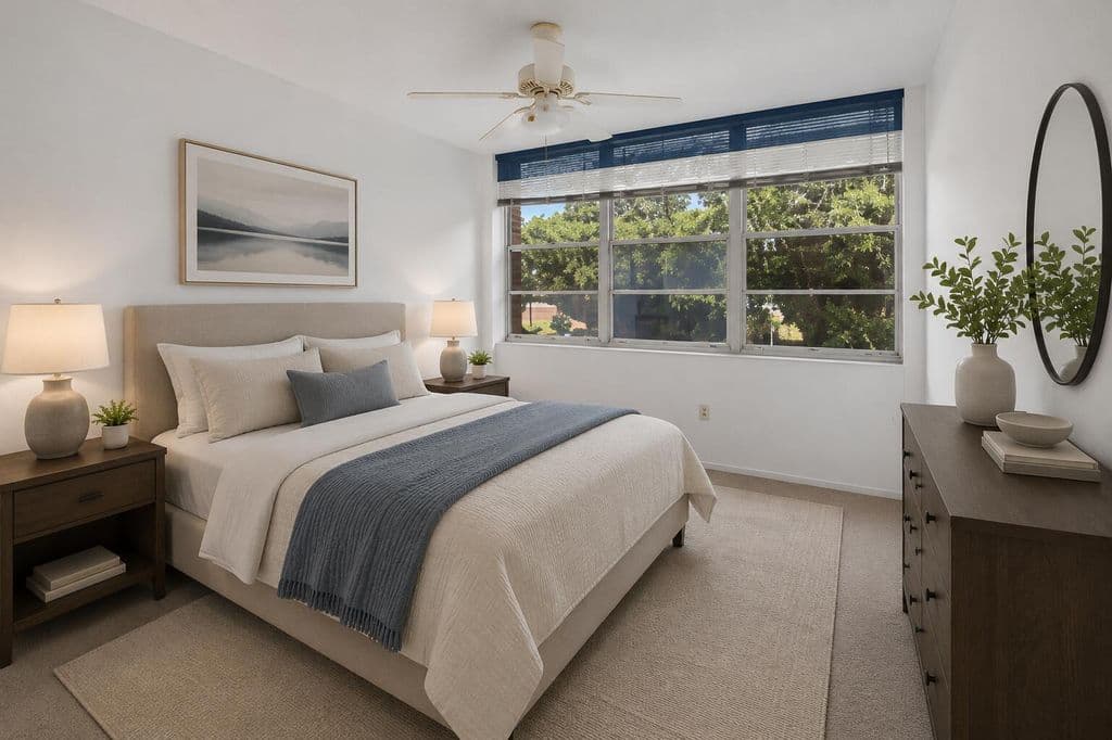 2+1 Condo — 1100 Saint Charles Place #203