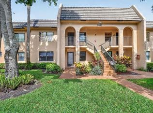 2+1 Condo — 145 Lake Nancy Lane #128, Royal Palm Beach, 33411