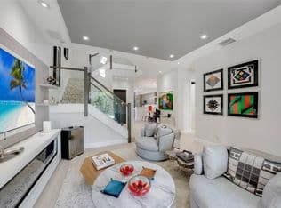 3+1 Townhouse — 1366 Harbor Vw W, Hollywood, 33019