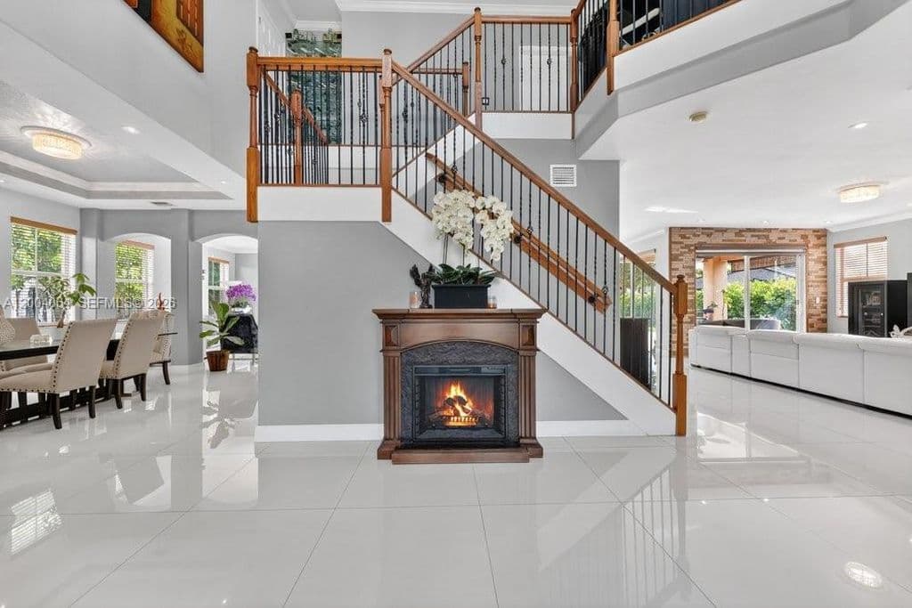 5+1 Müstakil ev — 15465 SW 117th St