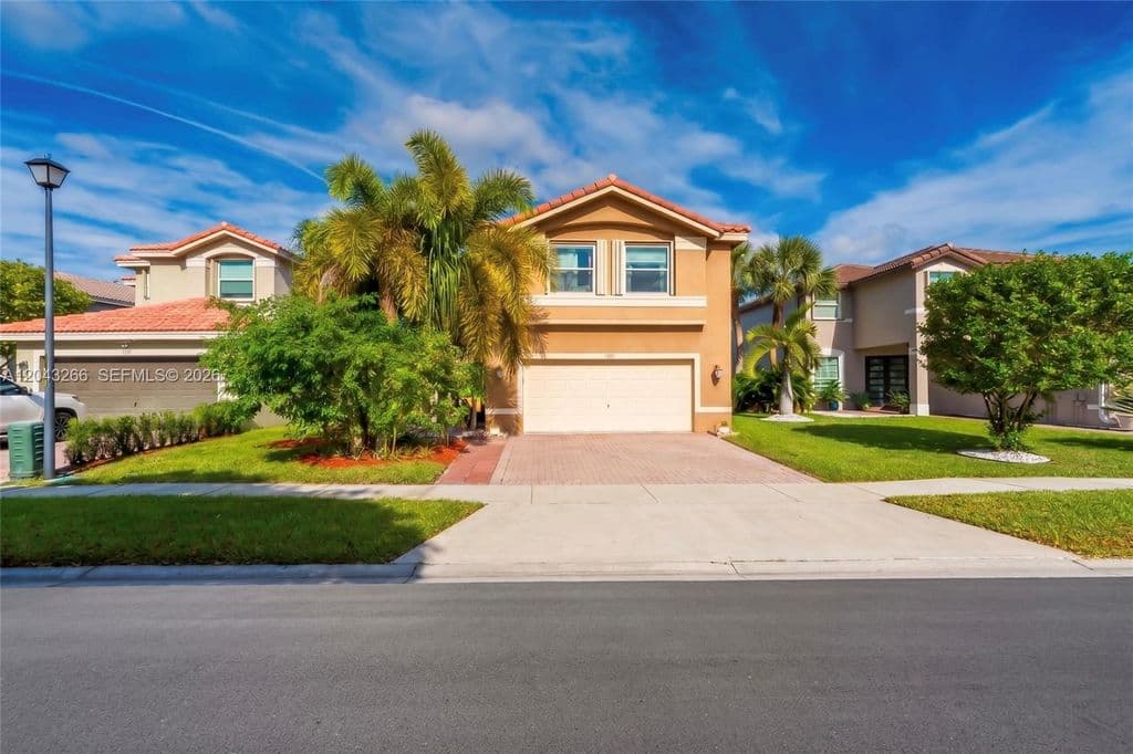4-bedroom Single-Family Home — 1941 SW 148th Way