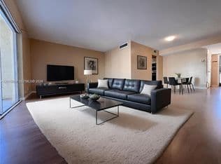 2+1 Condo — 3300 Spanish Moss Ter APT 206, Fort Lauderdale, 33319