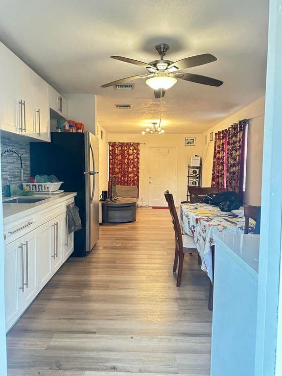 3+1 Müstakil ev — 725 58th Street