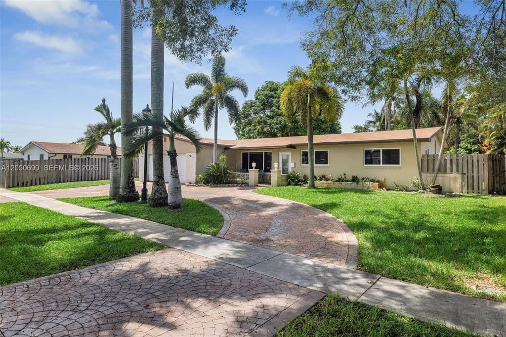 5+1 Müstakil ev — 8431 Pasadena Blvd