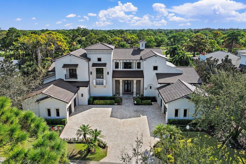 5-bedroom Single-Family Home — 135 W Bears Club Drive