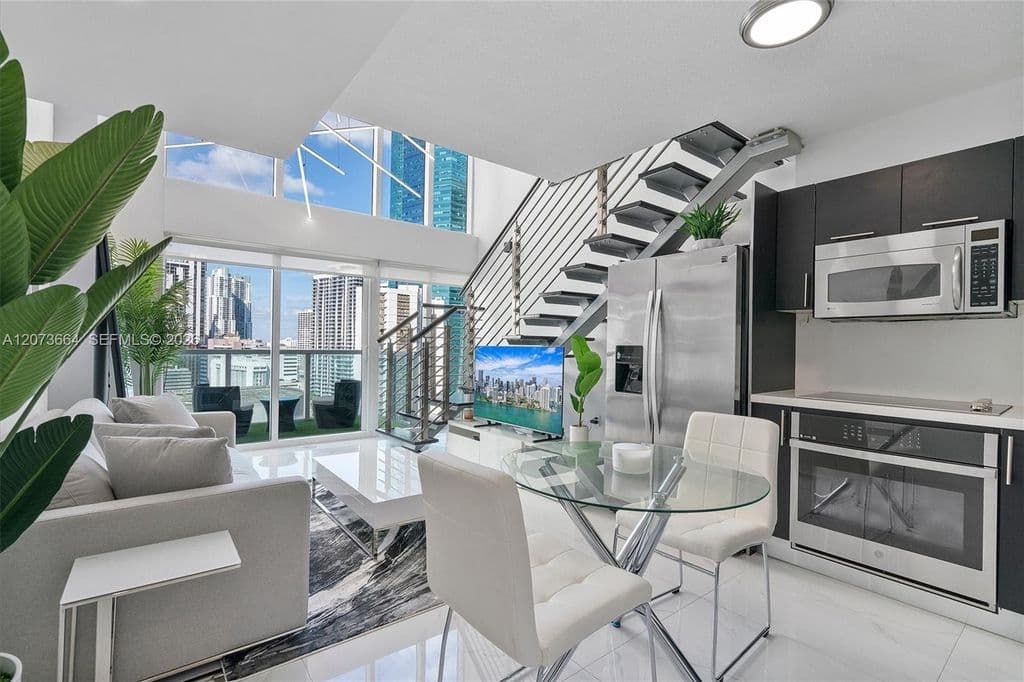 1-bedroom Condo — 41 SE 5th St APT 1111