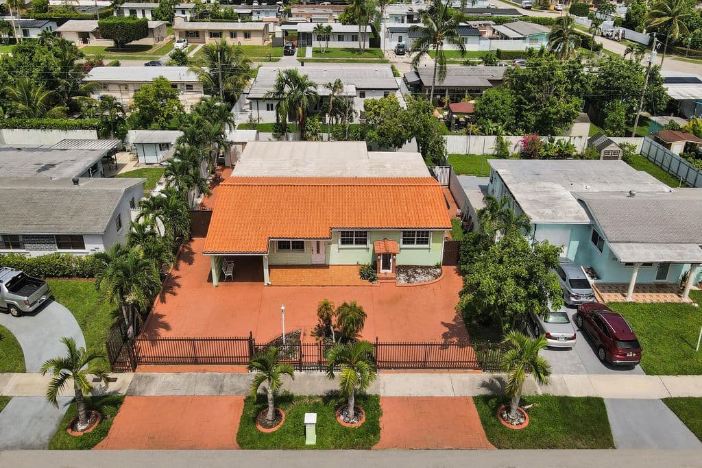 3+1 Müstakil ev — 3311 SW 105th Court