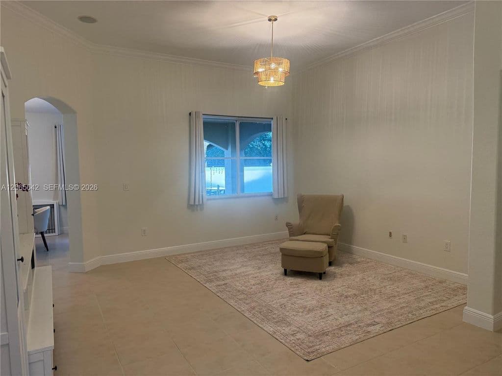 4+1 Müstakil ev — 2823 Poinciana Cir