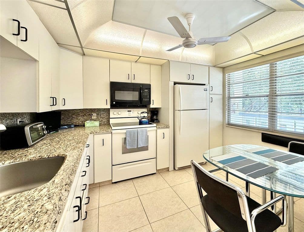2-bedroom Condo — 2504 Antigua Terrace #D2