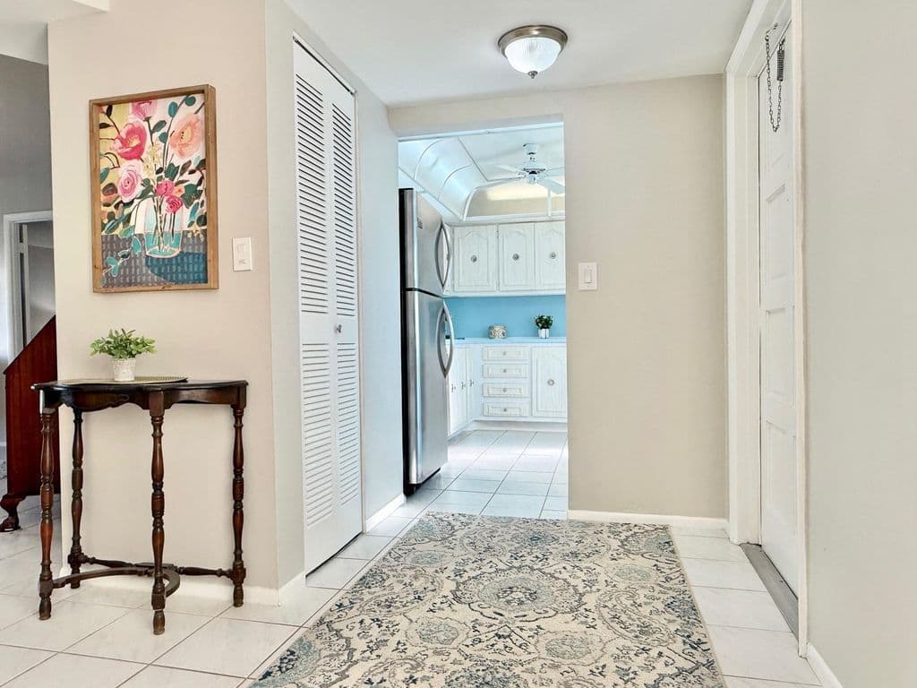 2-bedroom Condo — 4401 NW 41st Street #104