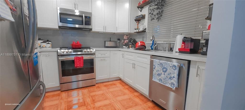 2+1 Condo — 1080 Del Lago Cir APT 201