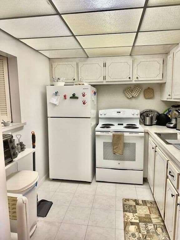 1-bedroom Condo — 134 Brighton D