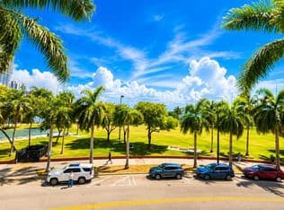 1-bedroom Condo — 1900 N Bayshore Dr APT 504, Miami, 33132