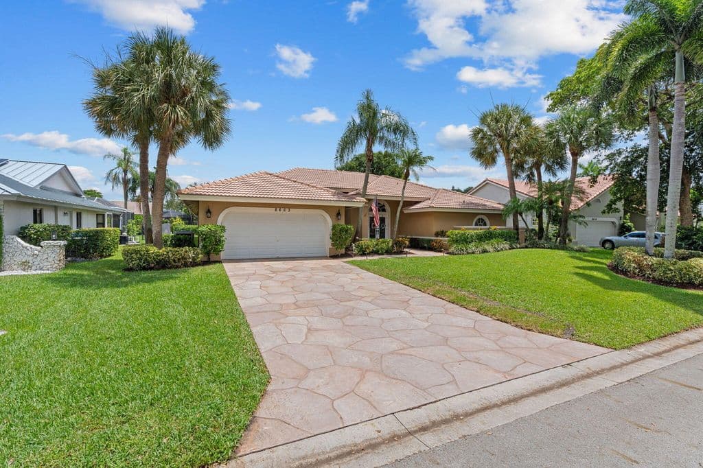 4+1 Müstakil ev — 8663 NW 50TH Drive