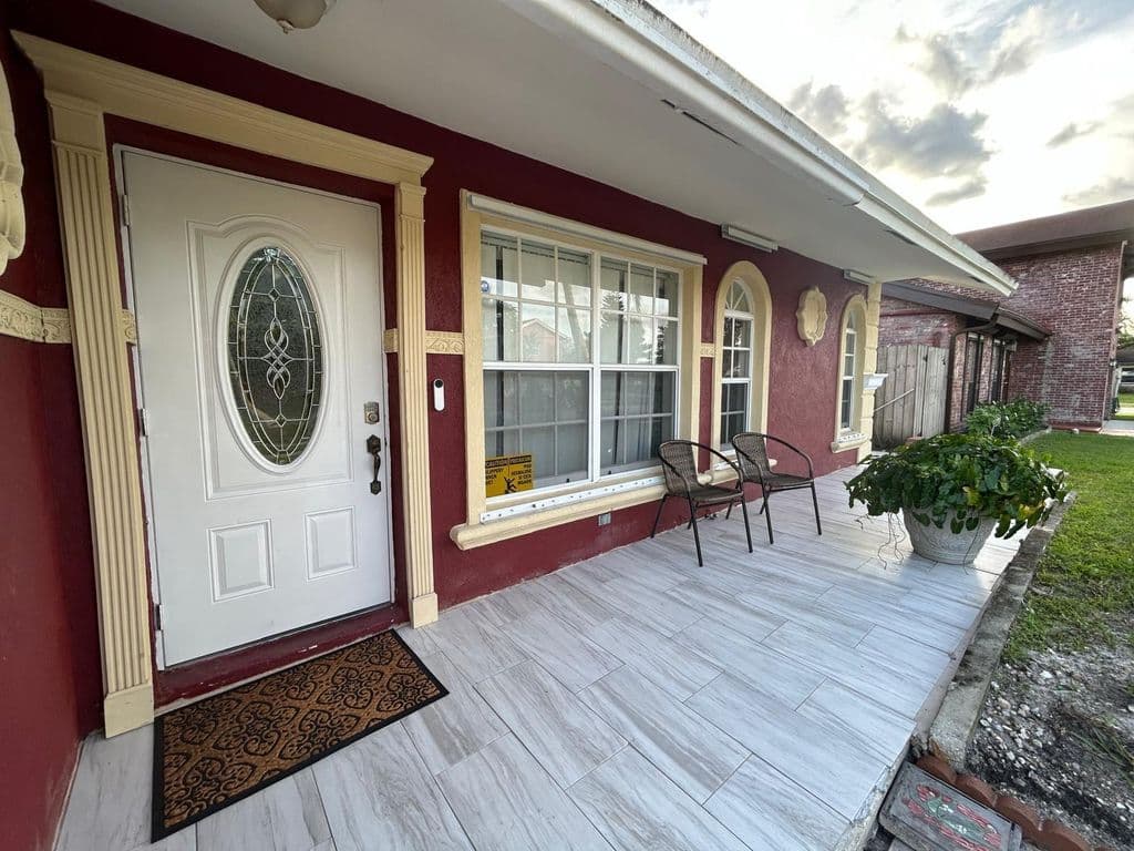 3+1 Müstakil ev — 7526 SW 7th Court