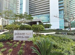 2-bedroom Condo — 650 NE 32nd St Unit 802, Miami, 33137