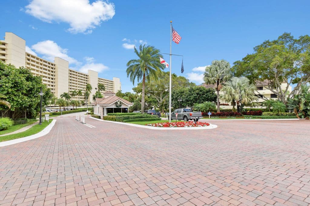 2+1 Condo — 1200 Marine Way #601
